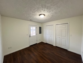 Building Photo - 162 Roberts Ridge