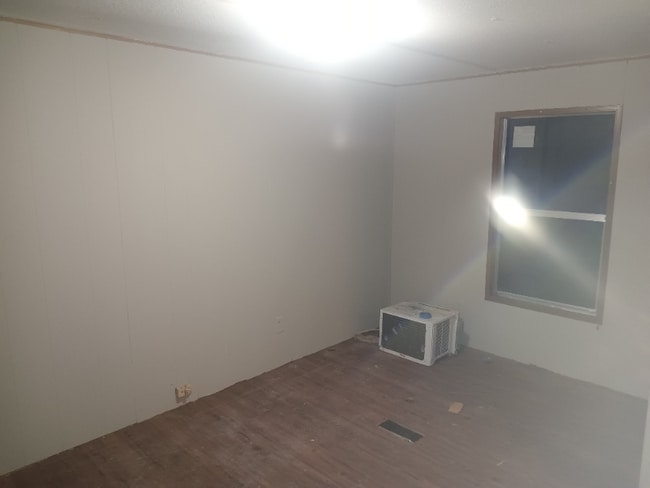 Building Photo - 305 Dowtin Ln