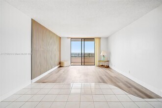 Building Photo - 600 Three Islands Boulevard