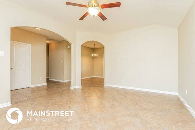 Building Photo - 7664 Hollow Point Dr