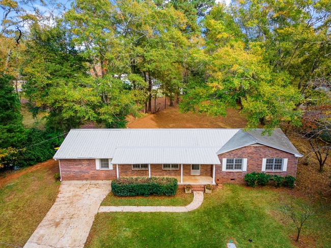 Photo - 311 Hillcrest Ct House