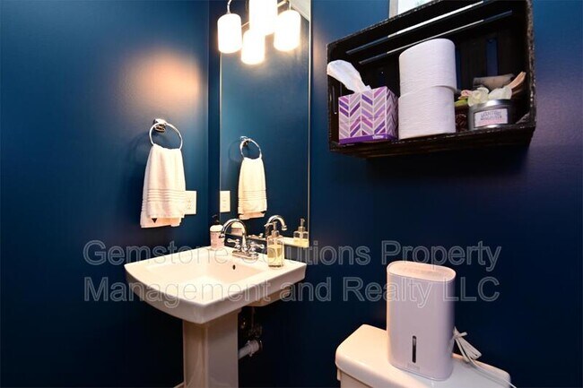 Foto del edificio - 608 S 12th St