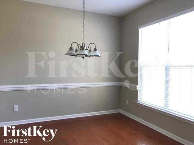 Building Photo - 3750 Wharton Dr