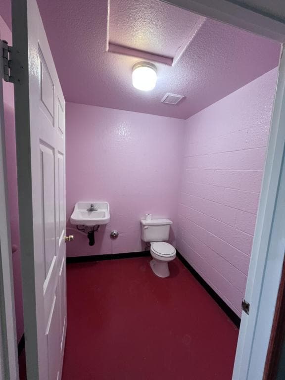 Building Photo - 4401 W Rosamond Blvd