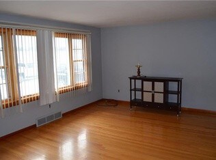 Foto del edificio - 1412 Kellogg Ave