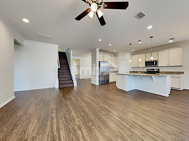 Foto del edificio - 108 Basket Grass Ln