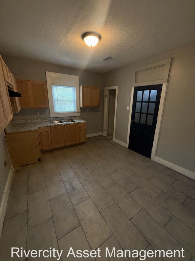 Building Photo - 444 Honduras Dr