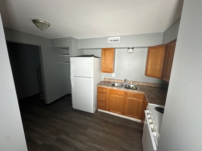 Foto del edificio - Section 8 Vouchers accepted for 1 Bedroom ...