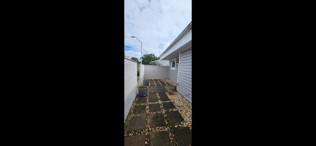 Building Photo - 3708 San Pablo Dr