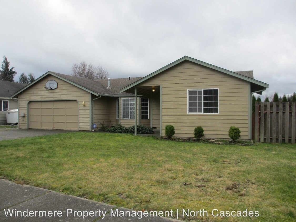 Foto principal - 909 Summer Meadows Ct