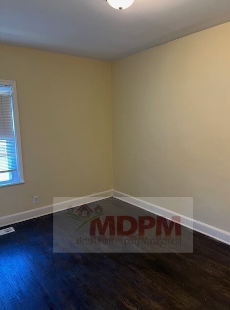 Building Photo - 9737 Wayburn St