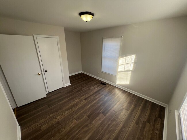 Building Photo - Charming 3-Bedroom Single Family Home – Mo...