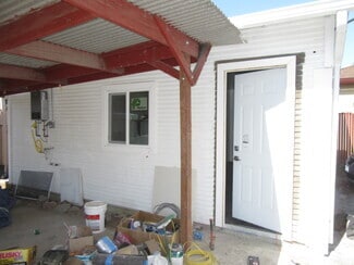 Building Photo - 592 Willow Ave