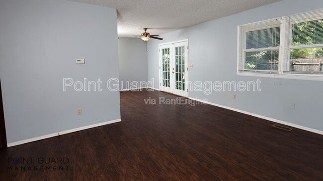 Foto del edificio - 2208 Haskell St