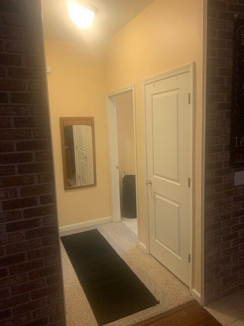 hallway - 870 Mayson Turner Rd NW