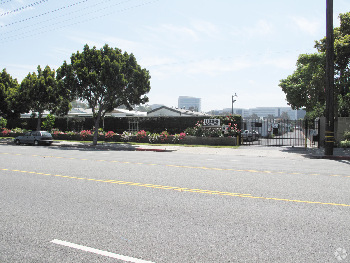 Building Photo - Culver City Terrace