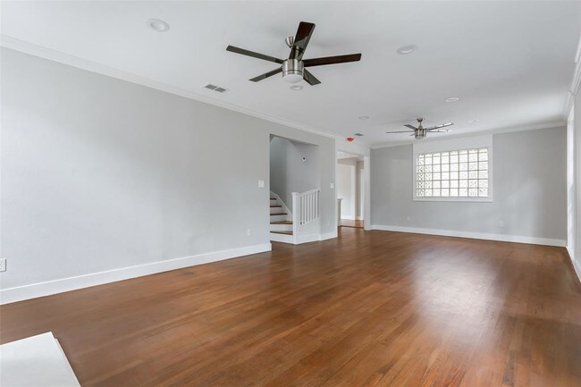 Building Photo - 6929 Hammond Ave