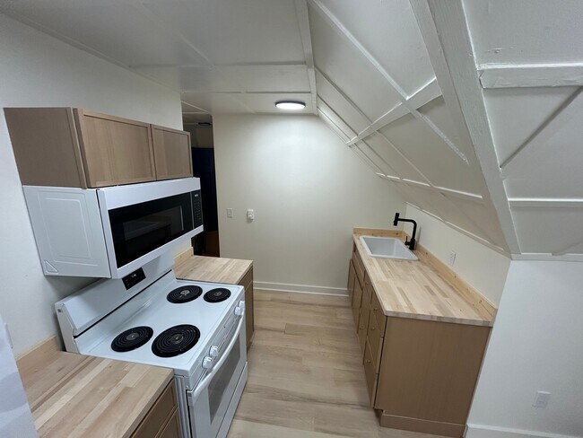 Foto del edificio - 404 Maple St