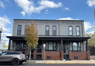 Building Photo - 1939 S Calhoun St