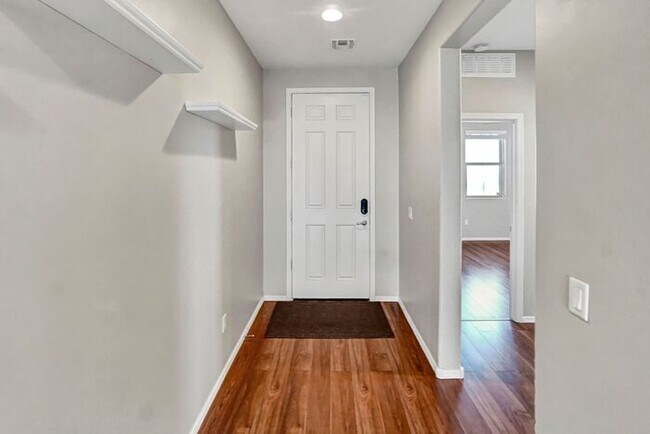 Building Photo - 3913 S Corte Rana Rica