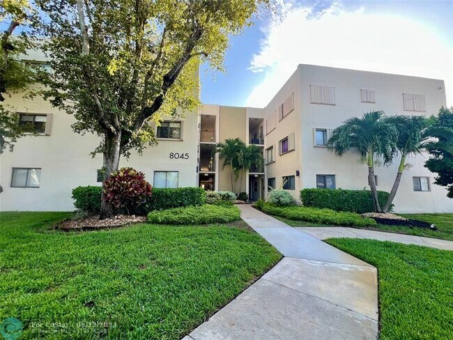 Foto del edificio - 8045 SW 107th Ave