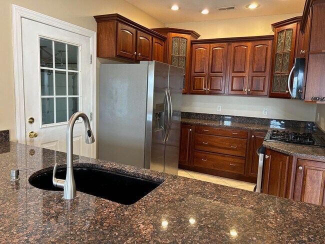 Foto del edificio - 3 or 4 Bedroom / 2 Bath Home   Kingsport TN