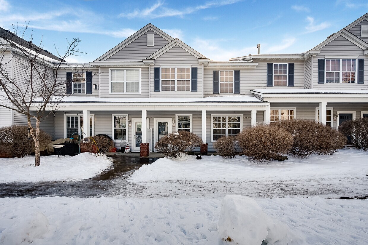 14395 Banyan Ln, Rosemount, MN 55068 Townhome Rentals in Rosemount MN