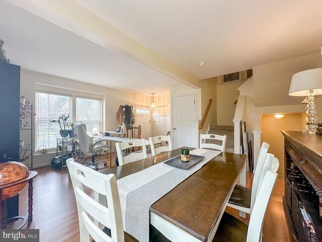 Foto del edificio - 14358 Haysickle Ct