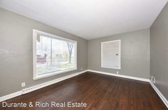 Building Photo - 4 br, 1 bath House - 4919 N. 26th