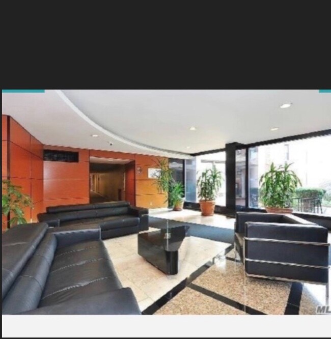 Foto del edificio - 139-15 83rd Ave