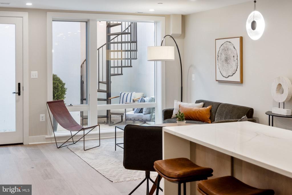 Primary Photo - 1820 19th St NW