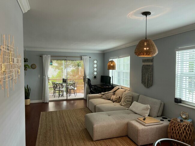 Foto del edificio - 2301 NE 14th Street Causeway