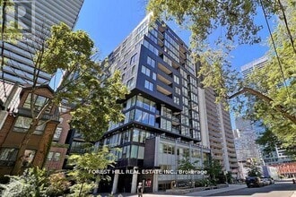 Building Photo - 17 Dundonald St