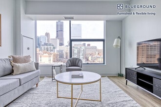 Building Photo - 808 W Van Buren St