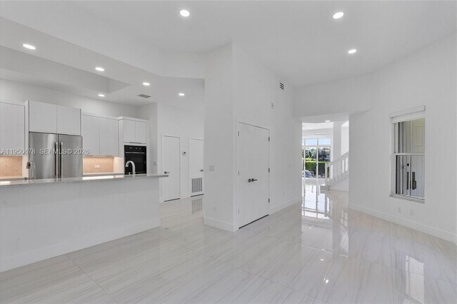 Foto del edificio - 21301 NE 38th Ave