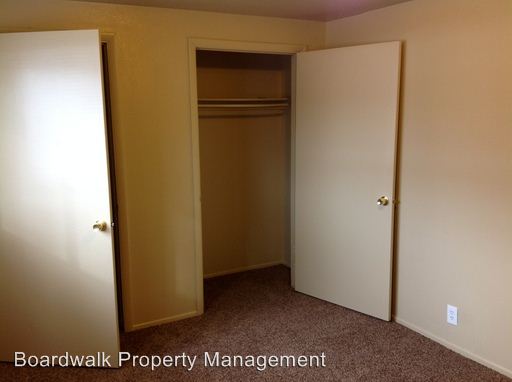 Foto del edificio - 233 E Julie Anna Dr