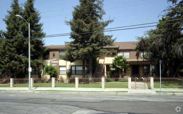 Primary Photo - Crenshaw Gardens