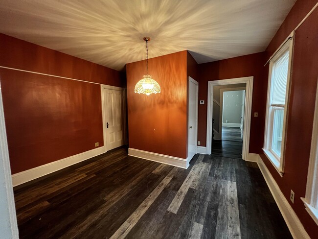 Building Photo - 26 6th St