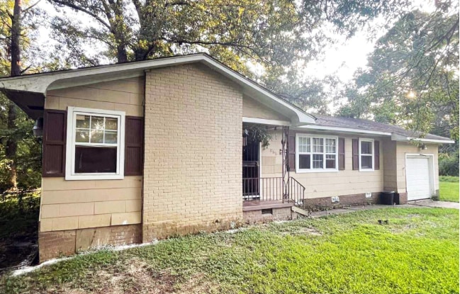 Photo - 855 Winn St (Jackson, MS)