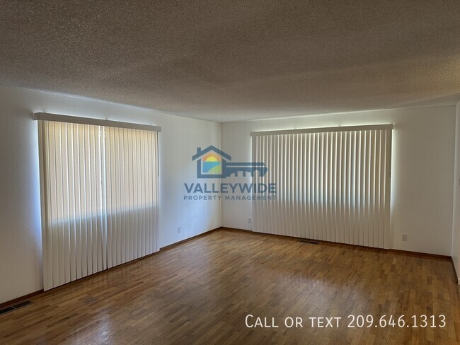 Building Photo - 2023 Moran Ave