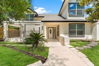 Building Photo - 9130 Windgarden Cir