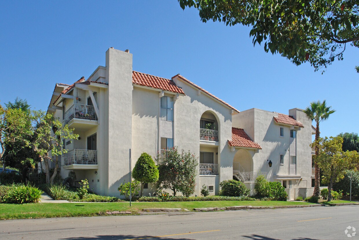 Primary Photo - 10980 Rose Ave