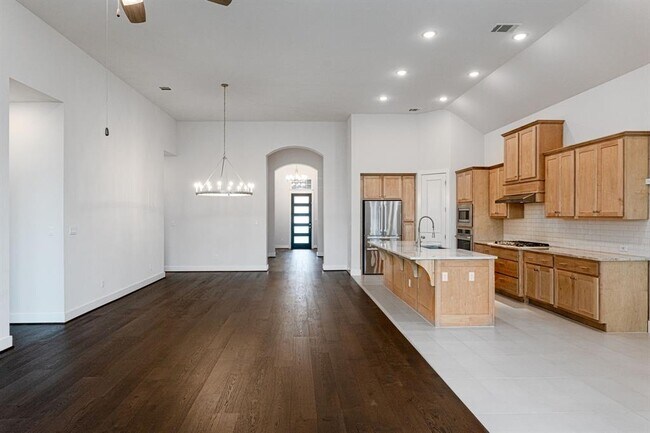 Foto del edificio - 302 Pear Tree Ln