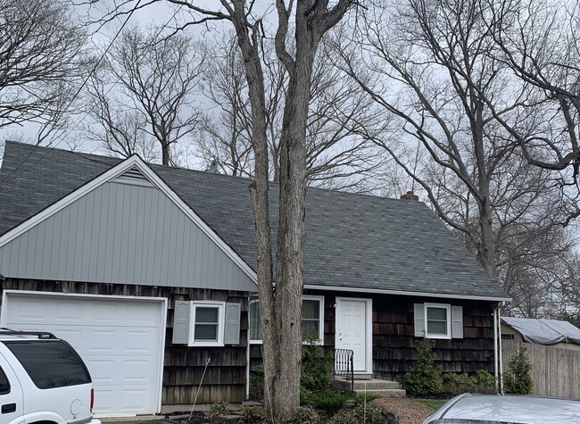 Building Photo - 419 Broadway Greenlawn