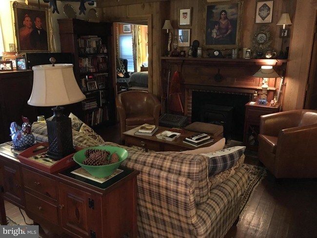 Foto del edificio - 627 Vesey Dr