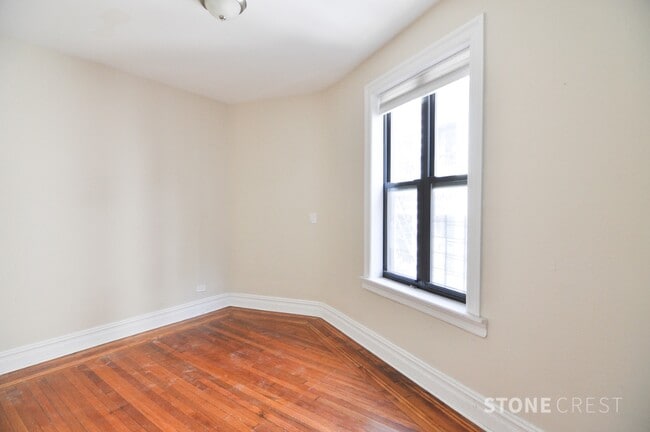 Building Photo - 550 Riverside Drive