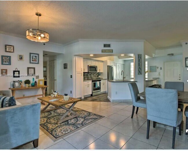 Foto del edificio - 3135 NE 184th St