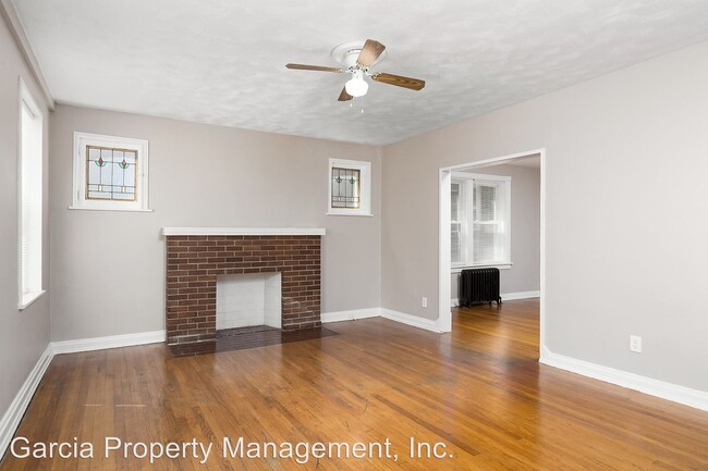 Foto del edificio - 4957 Chippewa St