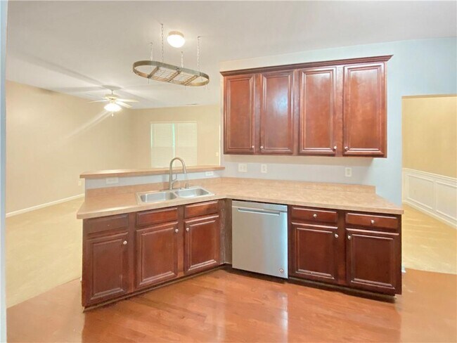 Building Photo - 3607 Silver Brooke Ln