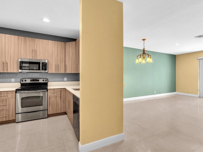 Foto del edificio - 3878 Tree Top Dr